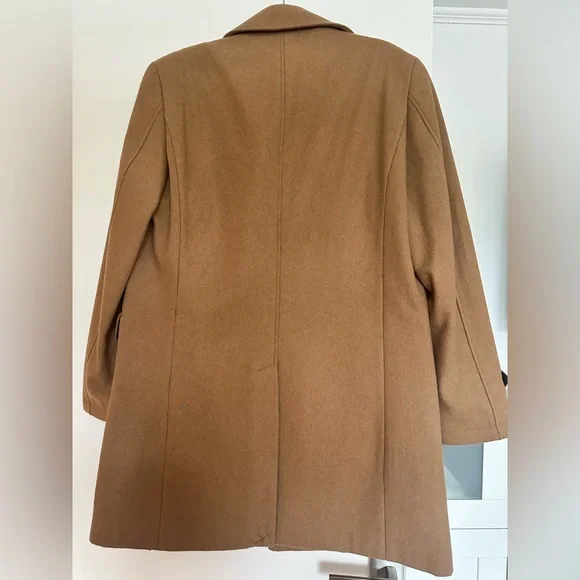 Super dry mens wool coat